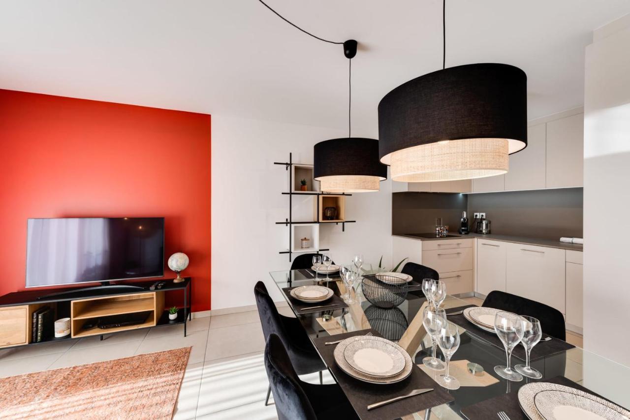 Le Reposoir - New 2 Bedroom Apartment With Terrace & Garage Аннесі Екстер'єр фото